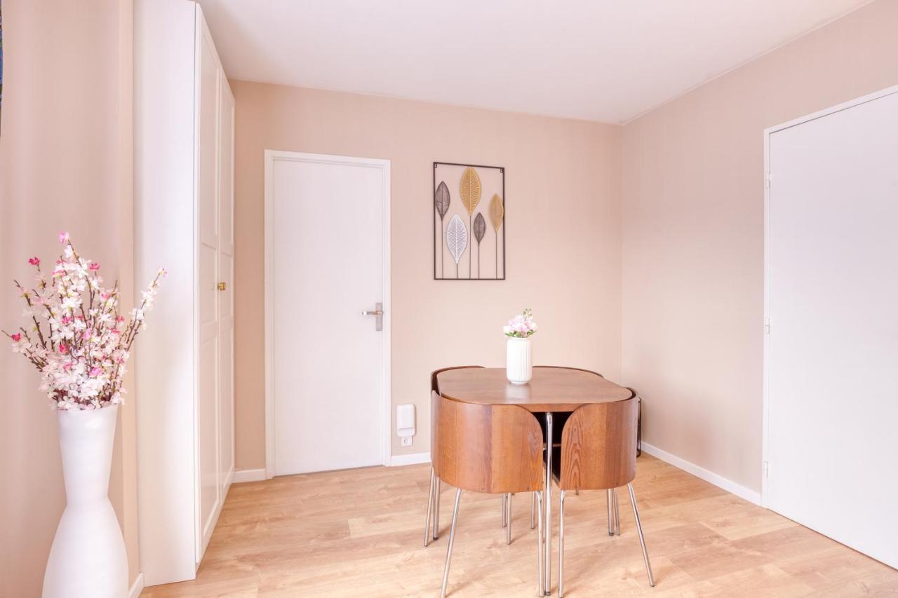Studio Hotel - Lit King Size - Parking - Wifi - Proche Cdg Livry-Gargan Luaran gambar